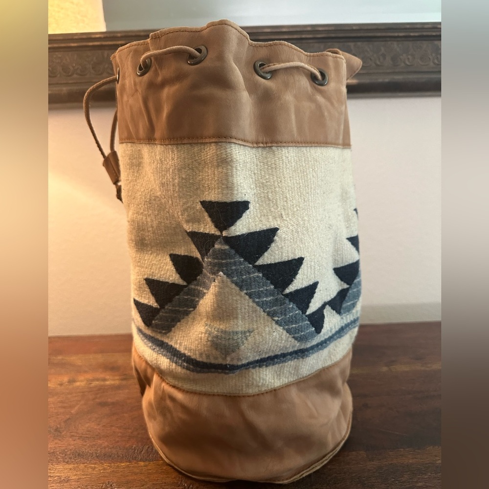Manos wool/leather Aztec bag